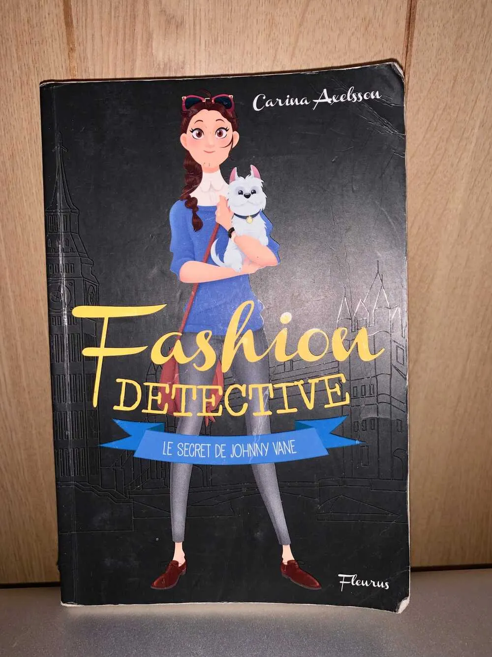 Fashion Detective
